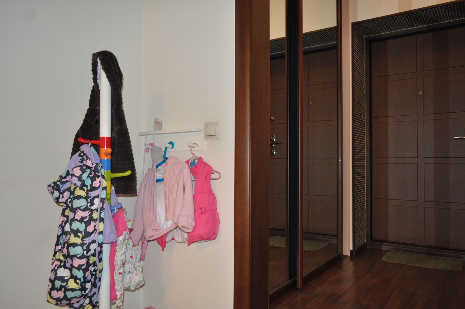 Квартира для молодой семьи в ЖК "Парковый" в современном стиле