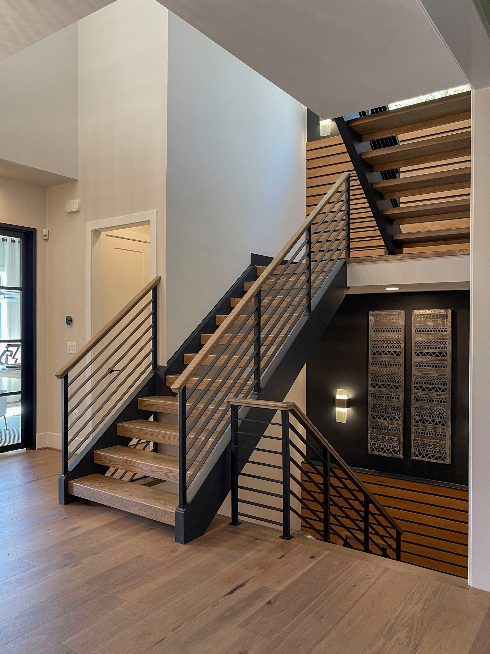 113_Floating Straight- Stringers with No Risers in Contemporary Home, Bethesda M