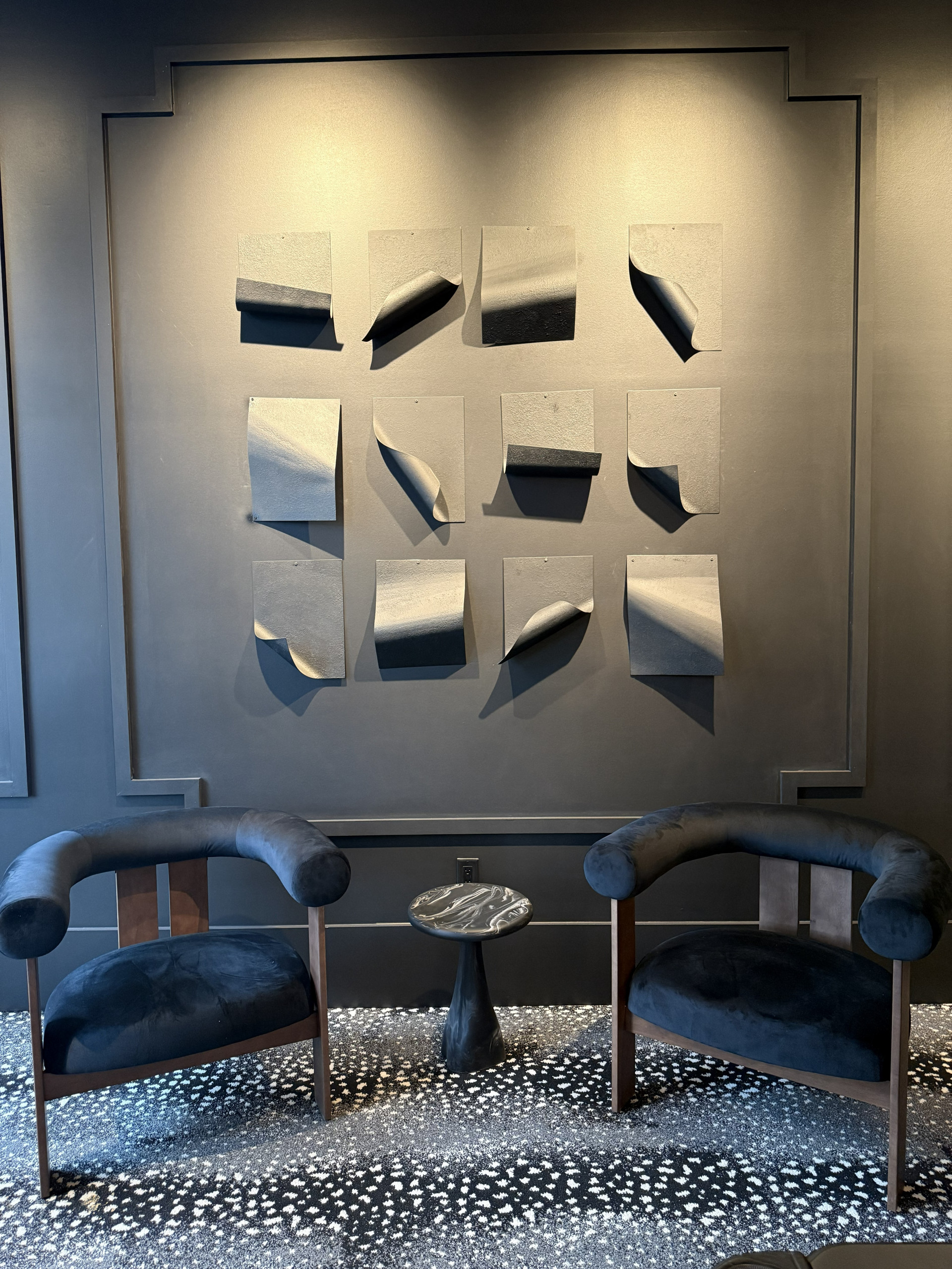 Amenity lounge