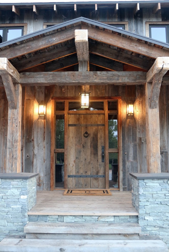 Entryway - rustic entryway idea