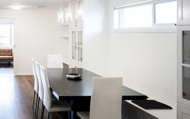 Strathmore Heights dining-room