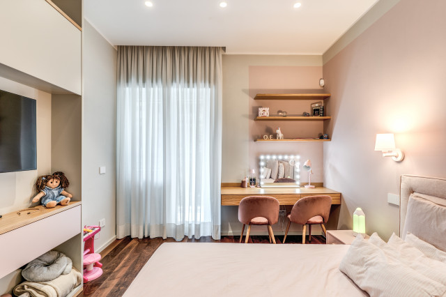 MADESIMO modern-bedroom