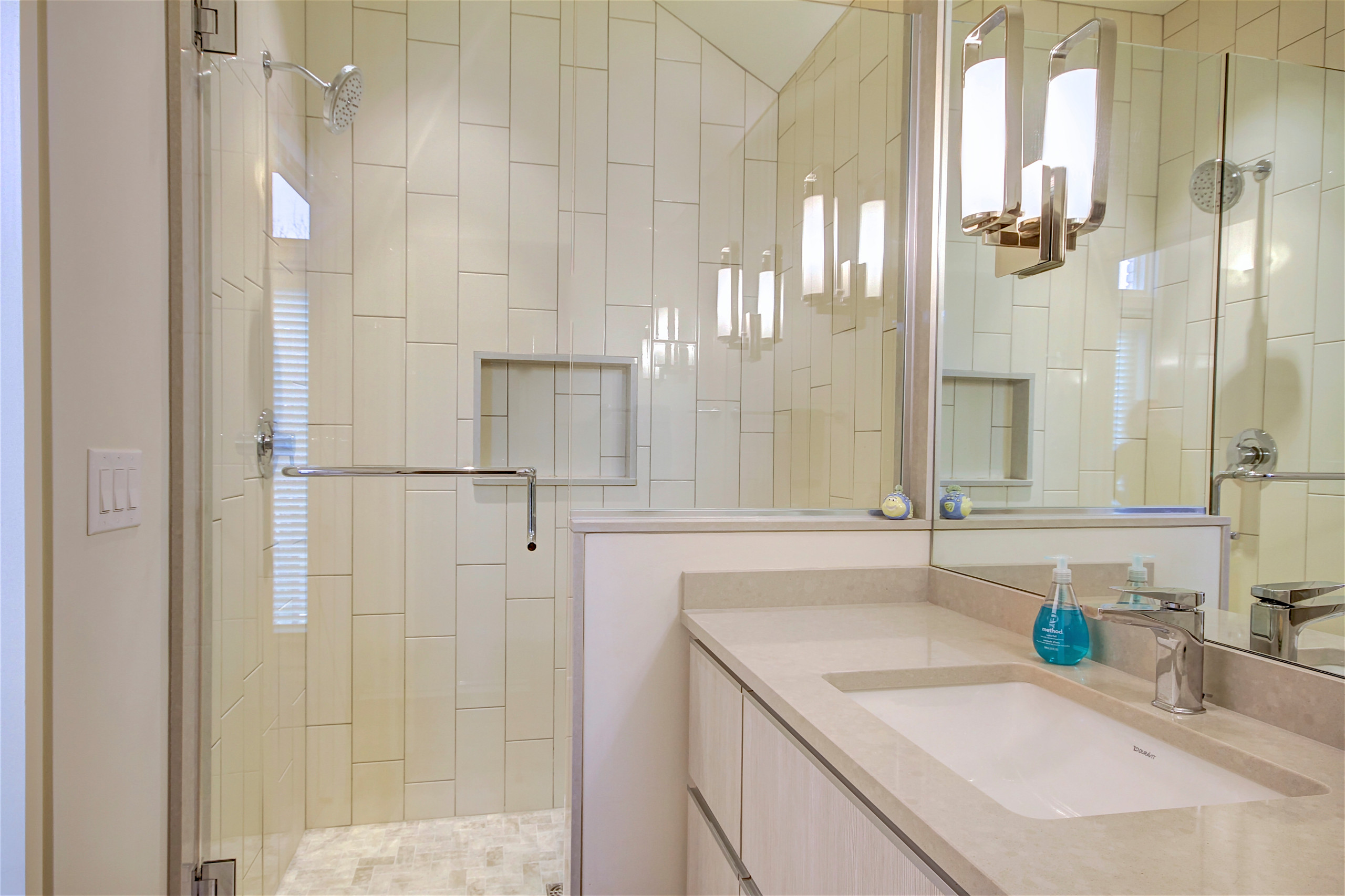 Rocky River Primary Suite