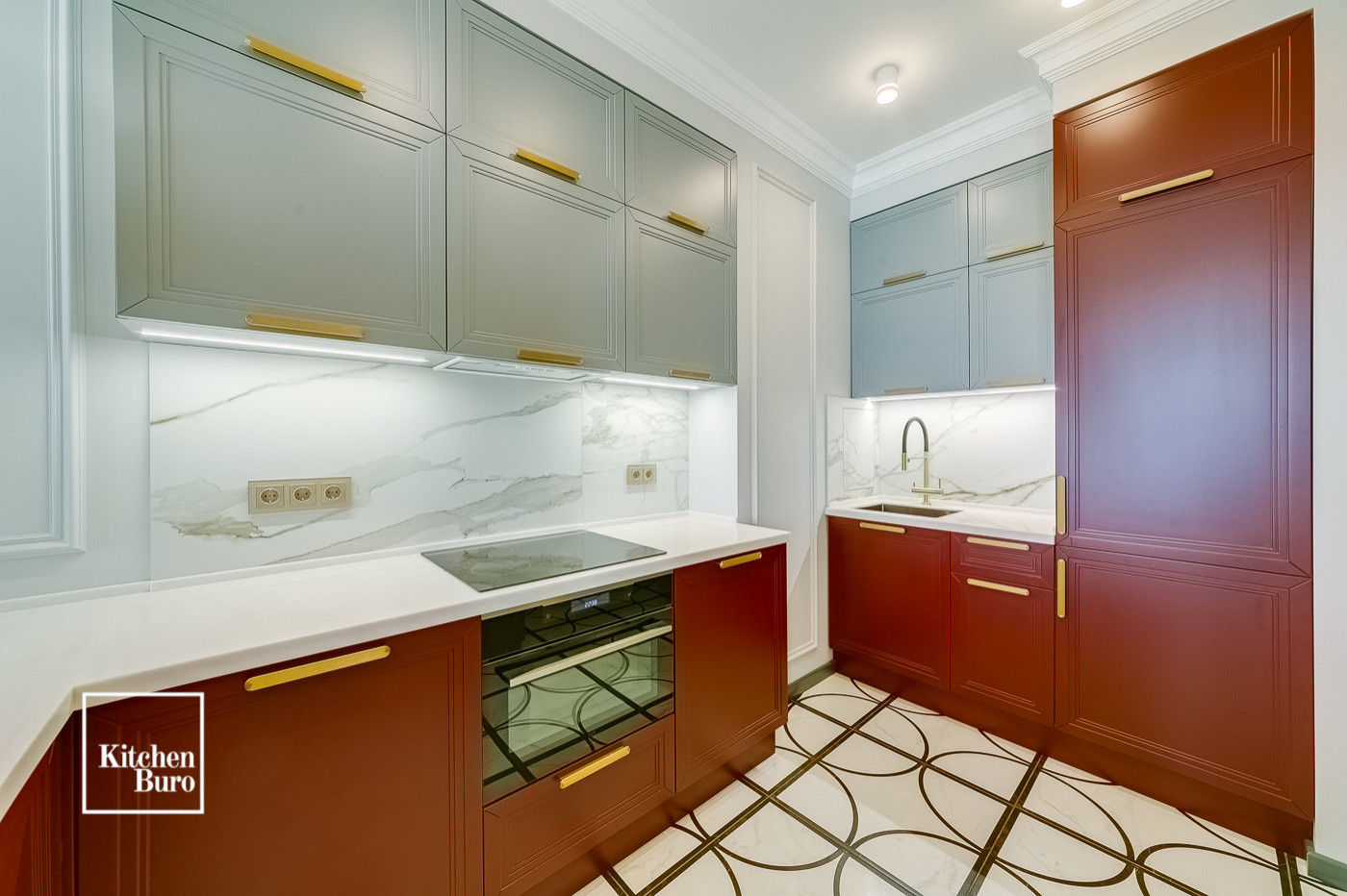 Красная кухня в ЖК Водный