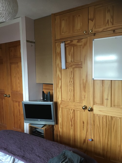 "Ugly"bedroom wall advice please!