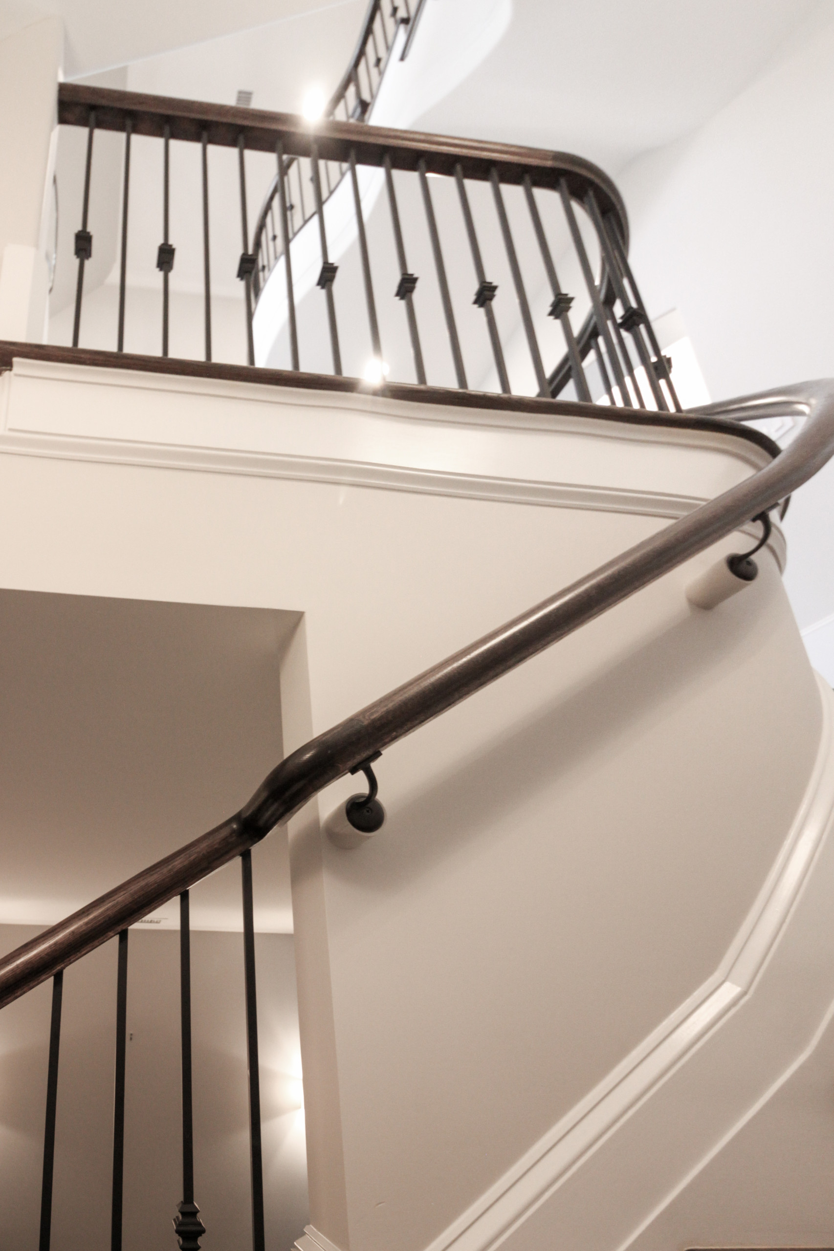 86_ Gorgeous Floating Curved Staircase, McLean VA 22066