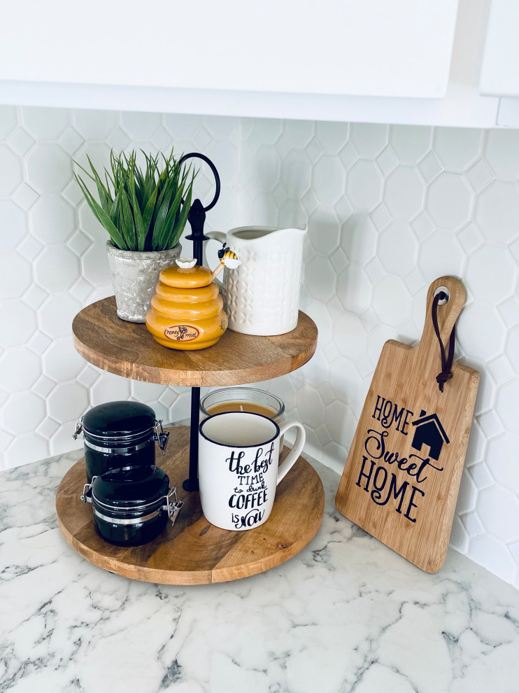 Kitchen - transitional kitchen idea