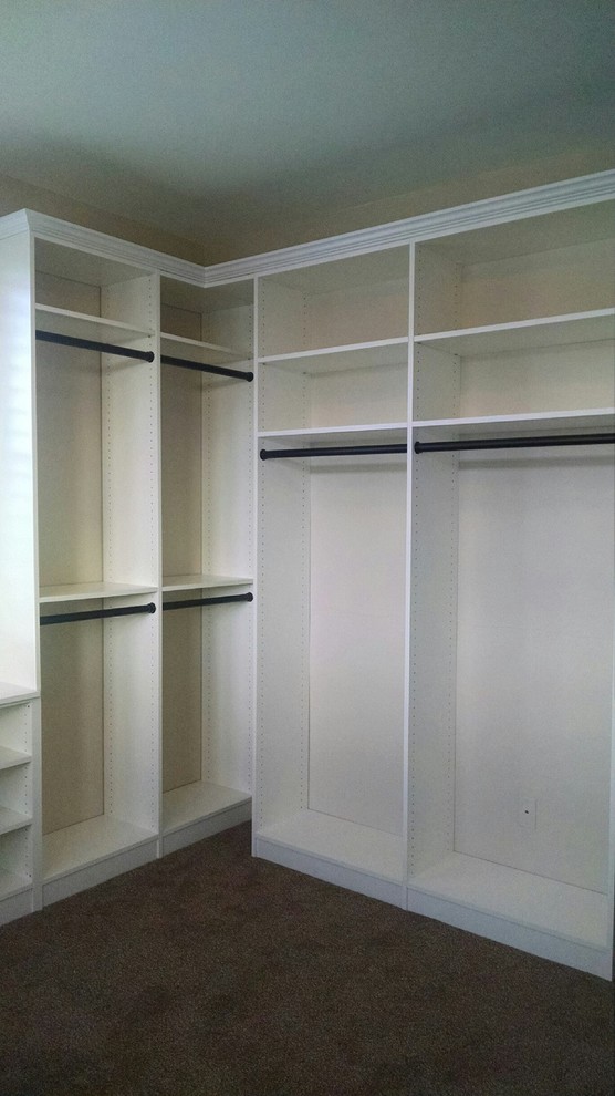 Design ideas for a transitional storage and wardrobe in San Diego.