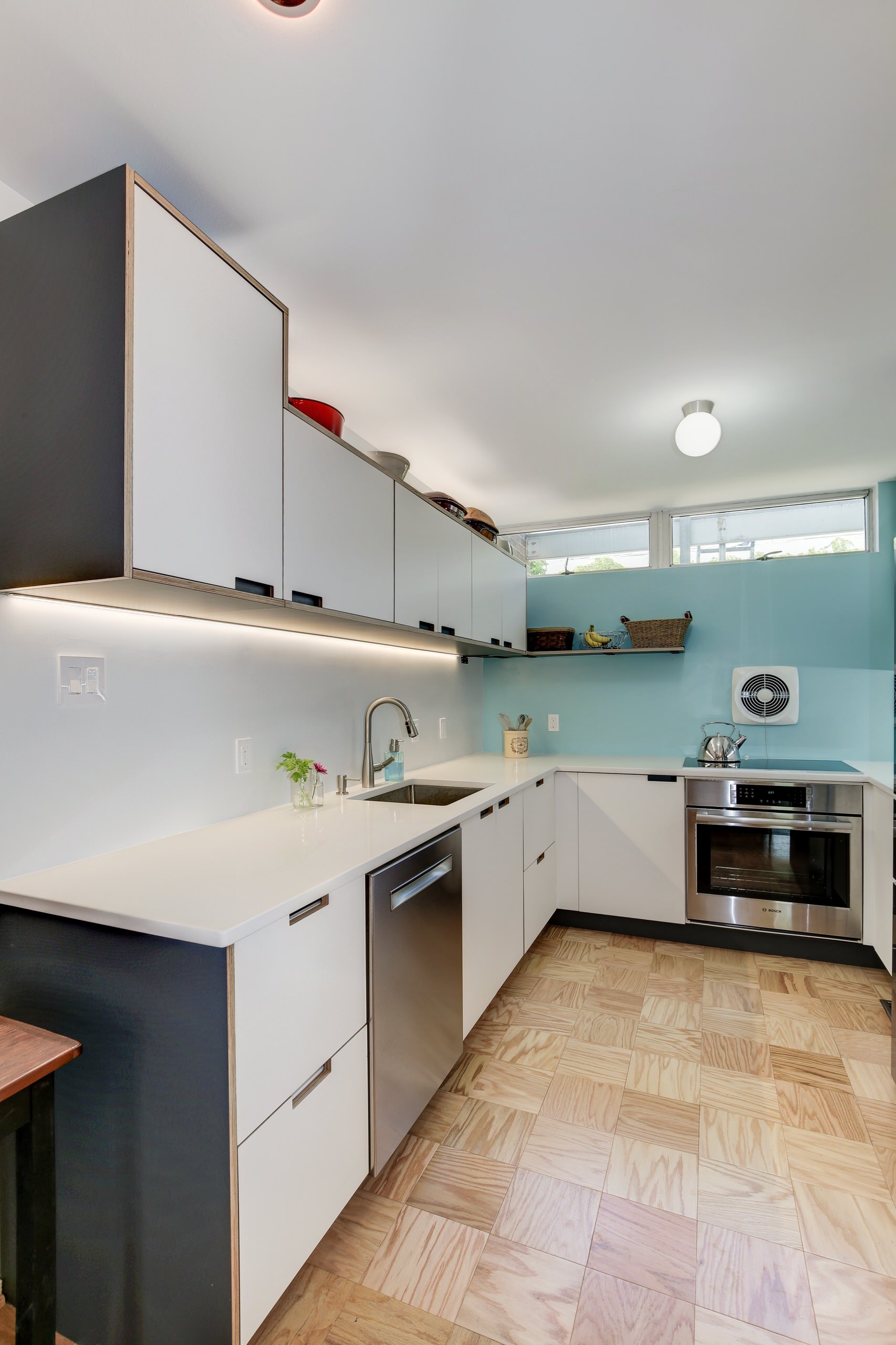 322 n st sw kitchen_011.jpg