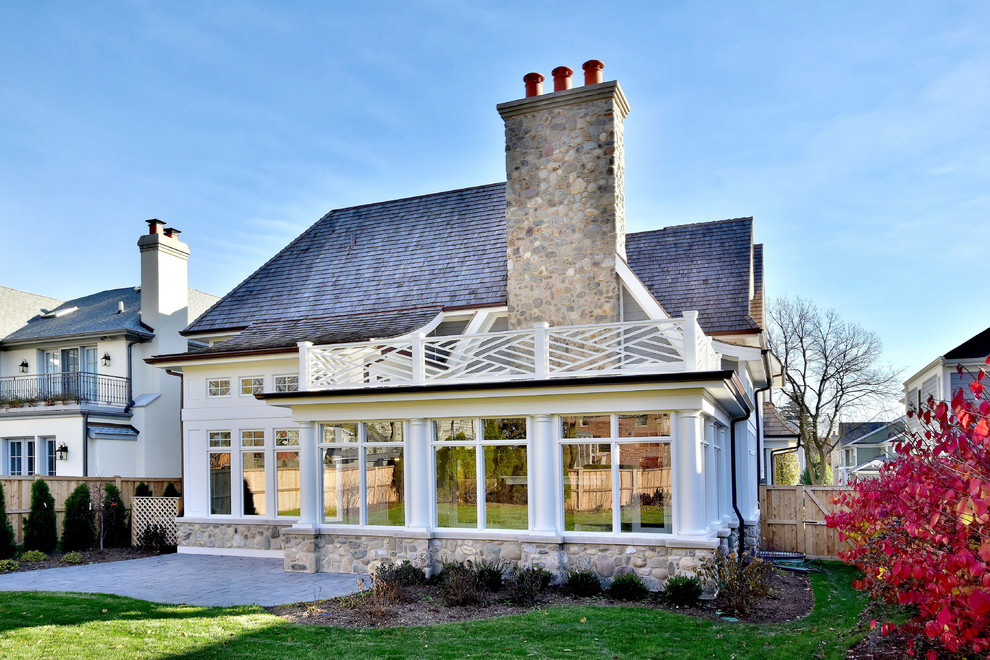 Inspiration for a transitional home design remodel in Chicago