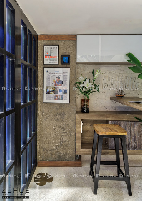 2 Parallel Walls modern-arbeitszimmer