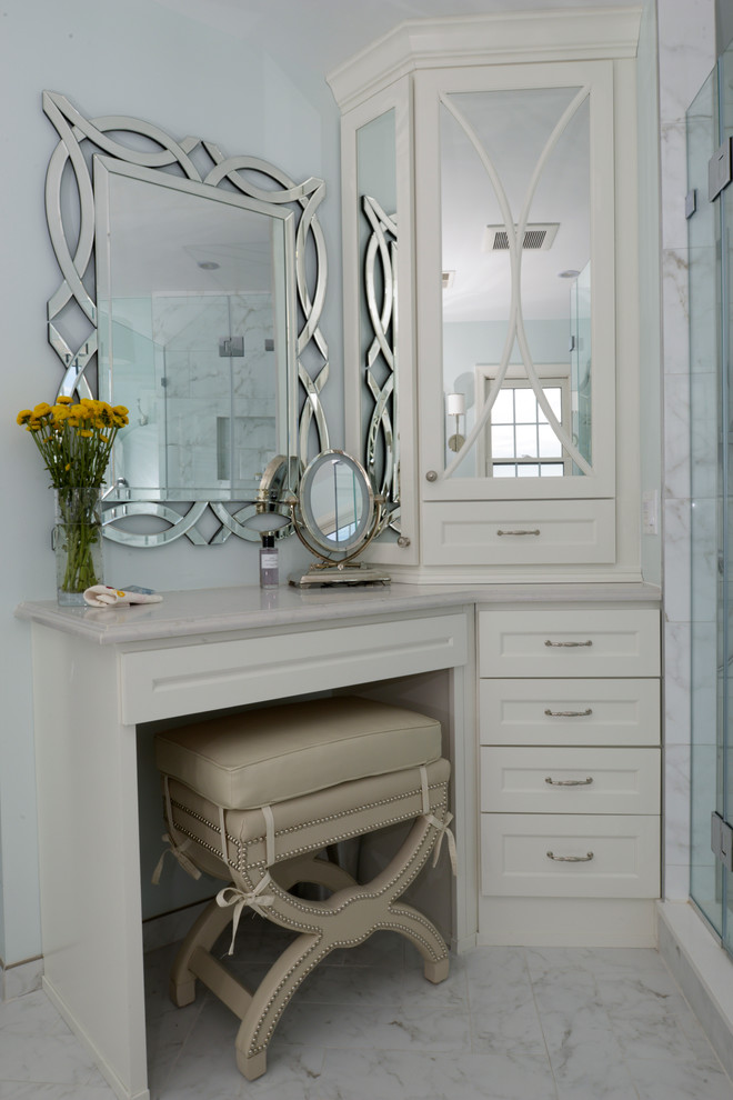Example of a transitional home design design in DC Metro