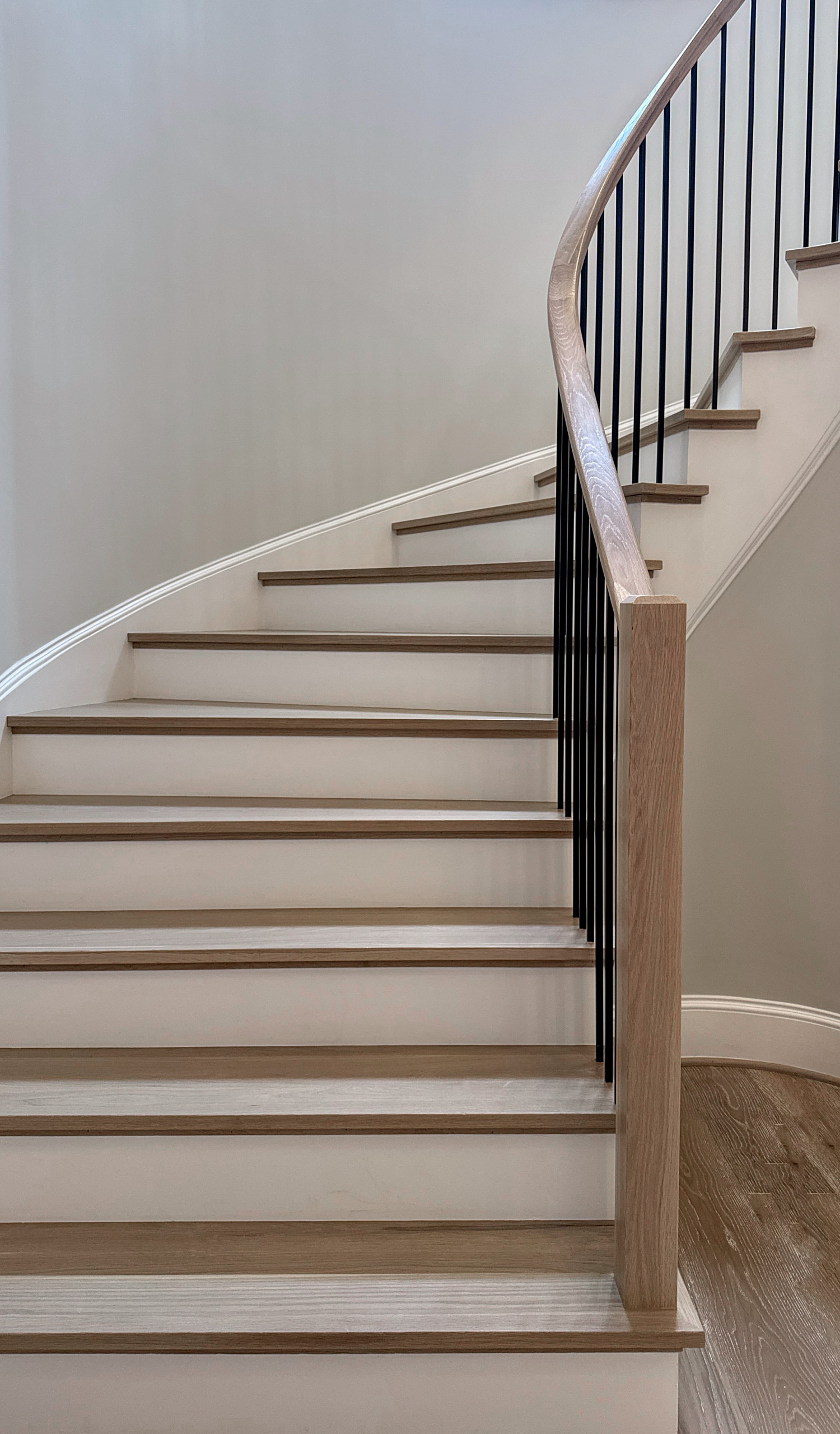 Project #150 | Contemporary White Oak Curve