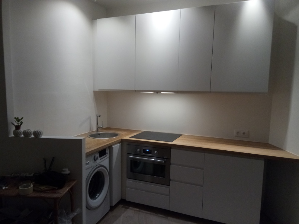 Rénovation studio 25m2 à Paris, travaux en cours.