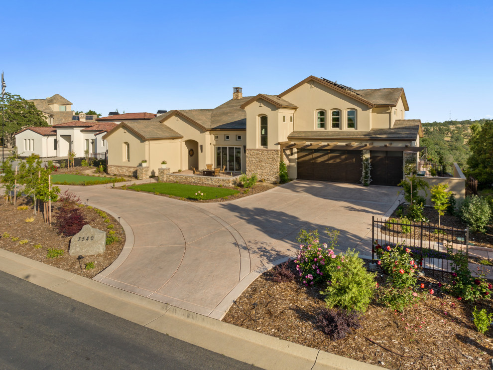 Custom Home in Lincoln, Ca