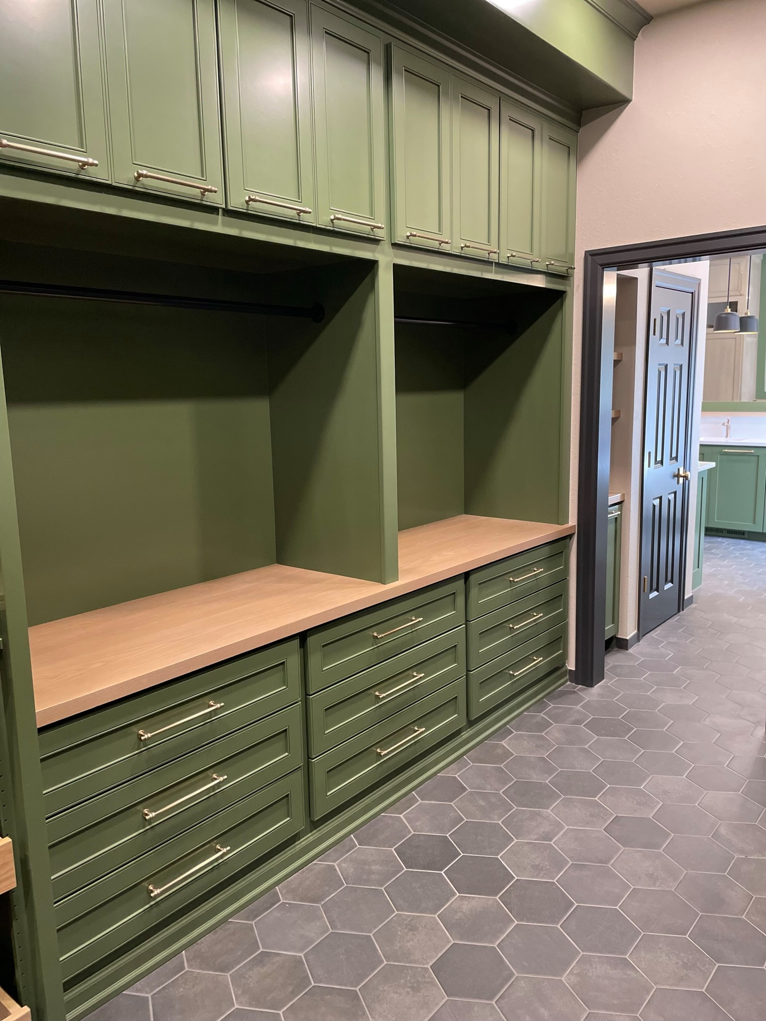 Hunter's Creek Primary Suite
