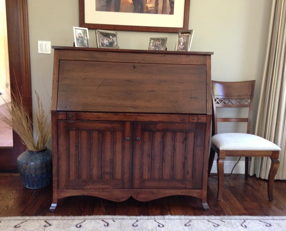 Custom Made Furniture, Window Treatments, Bedding and Pillows