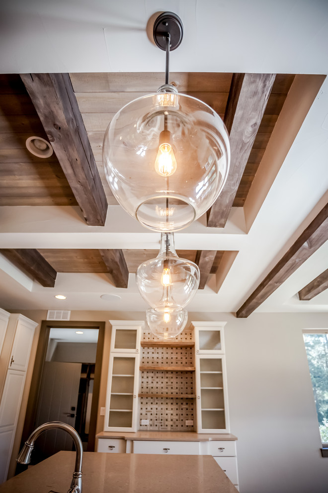 Mountain style home design photo in Denver
