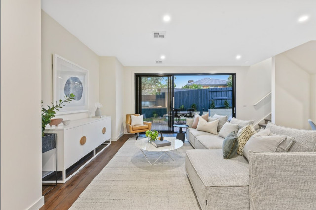Modern Double Storey Unit developments moderne-dagligstue