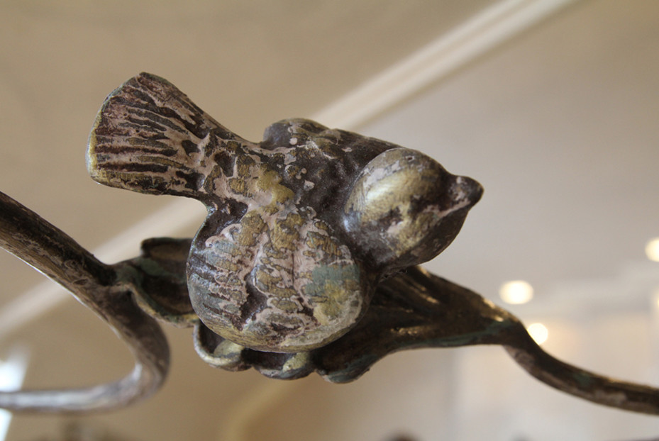 Современная мозаика в интерьере загородного дома