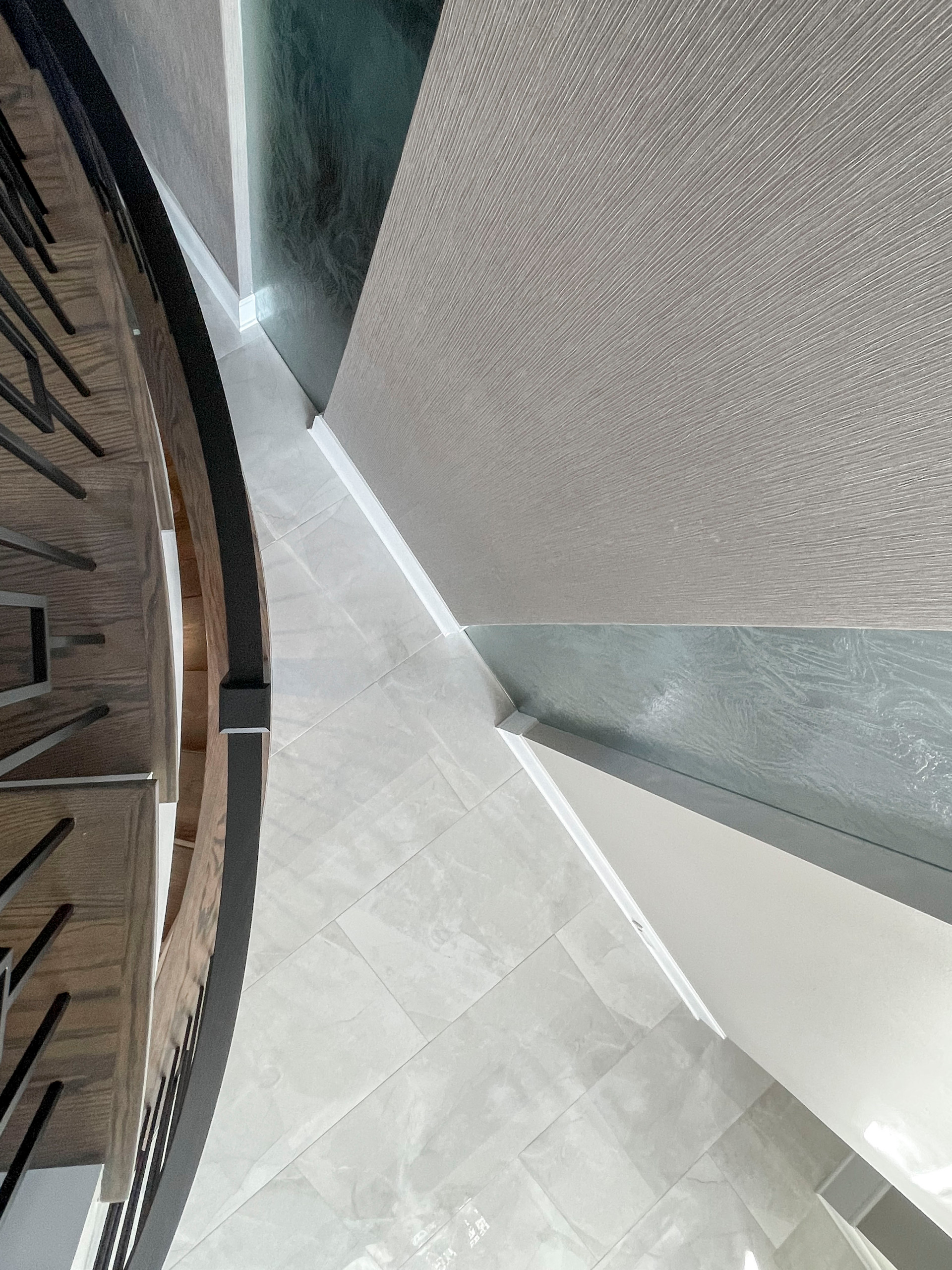 114_Striking Floating-Curved Staircase, Leesburg VA 20175