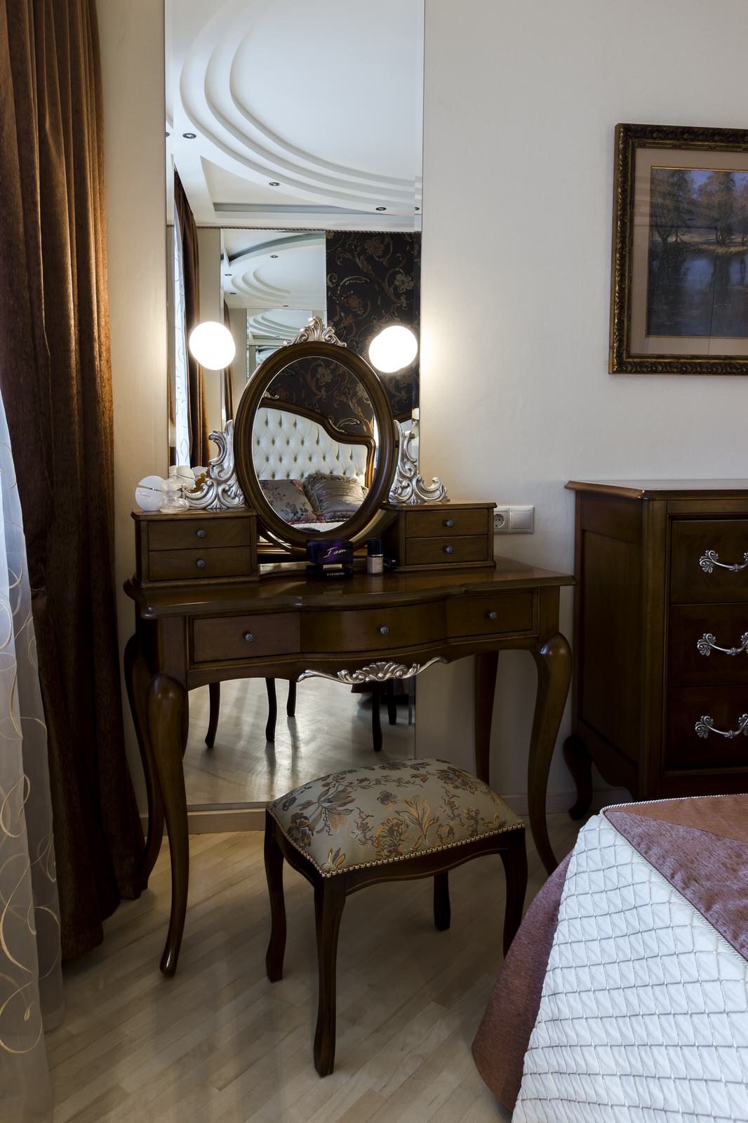 4-комнатная квартира в неоклассическом стиле. Дизайн и ремонт под ключ