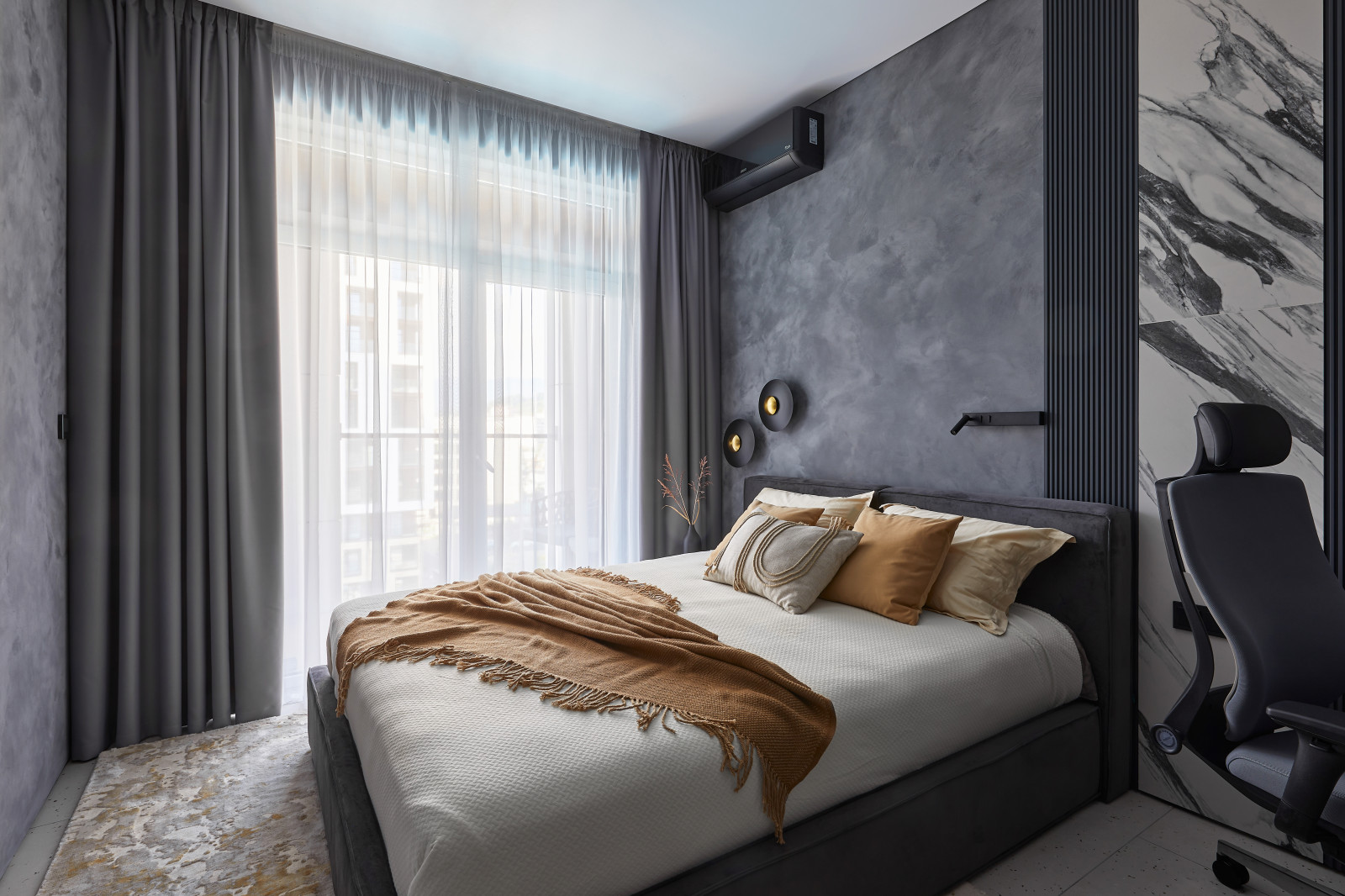 Монохромный минимализм