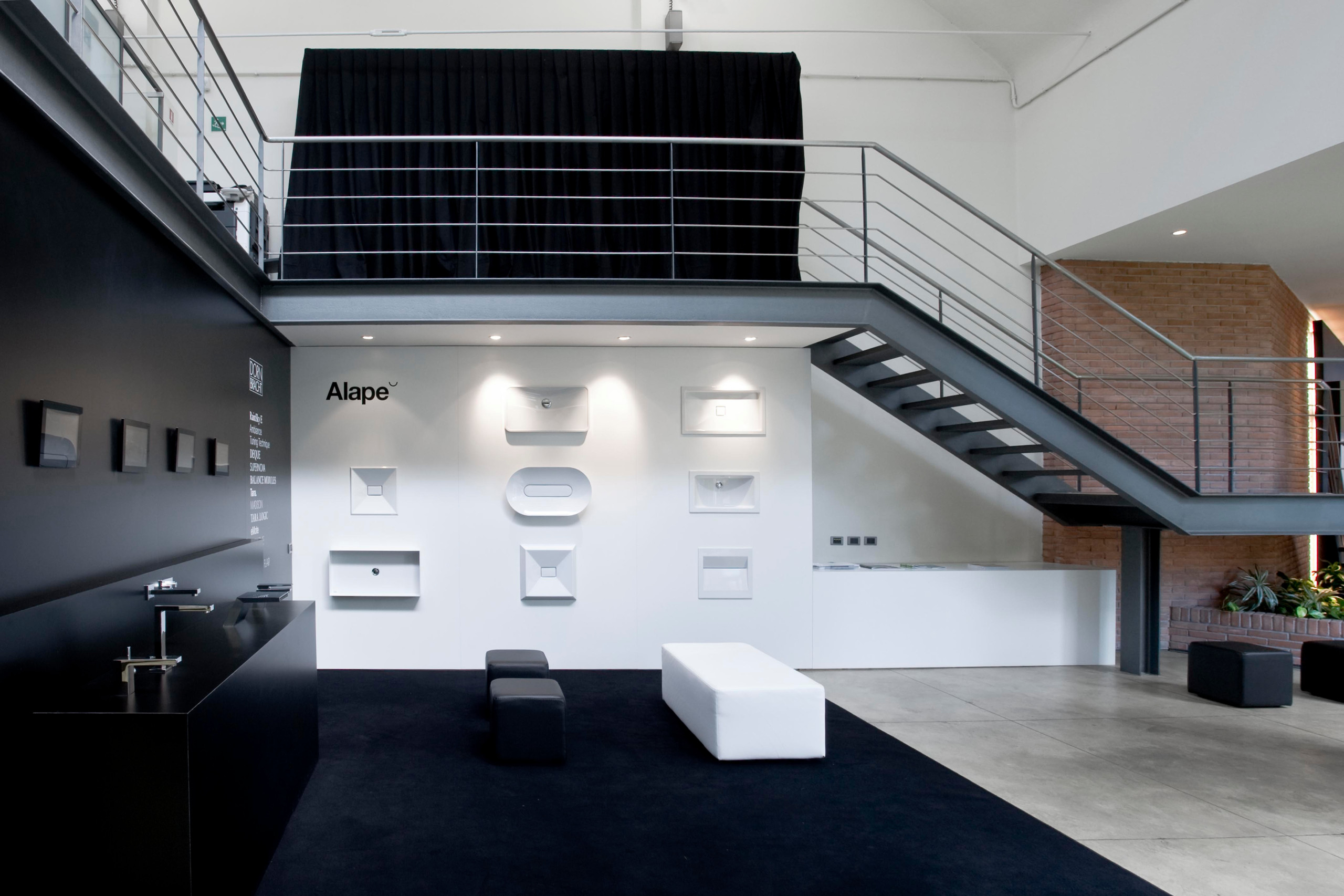 Dornbracht Alape Showroom Bad Sanitär Raumausstattung Planung Präsentation Modernisierung Ausstellung Interior Design NRW Krefeld Mailand Architektur Innenarchitektur Gestaltung 3D