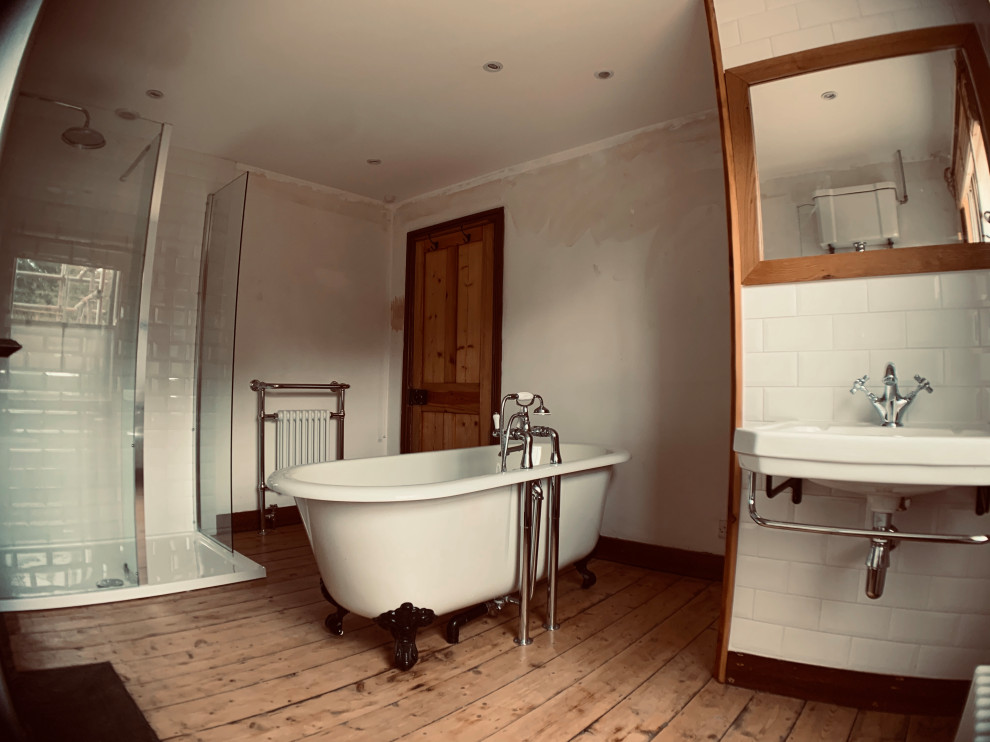 Photo of a classic bathroom in Oxfordshire.