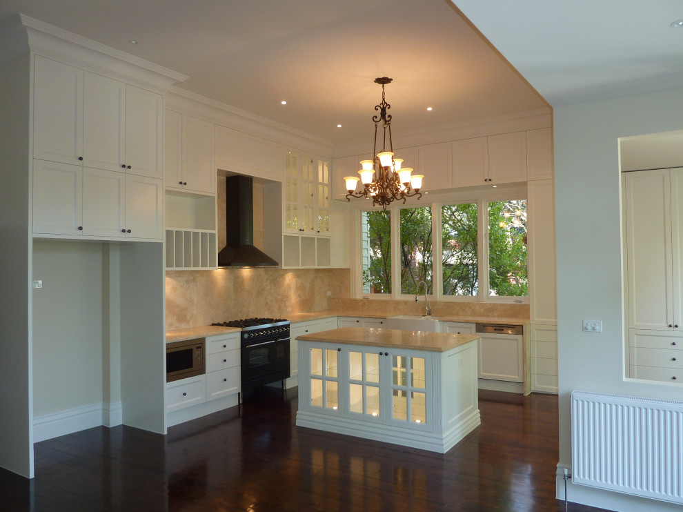 Traditional kitchen in Melbourne.