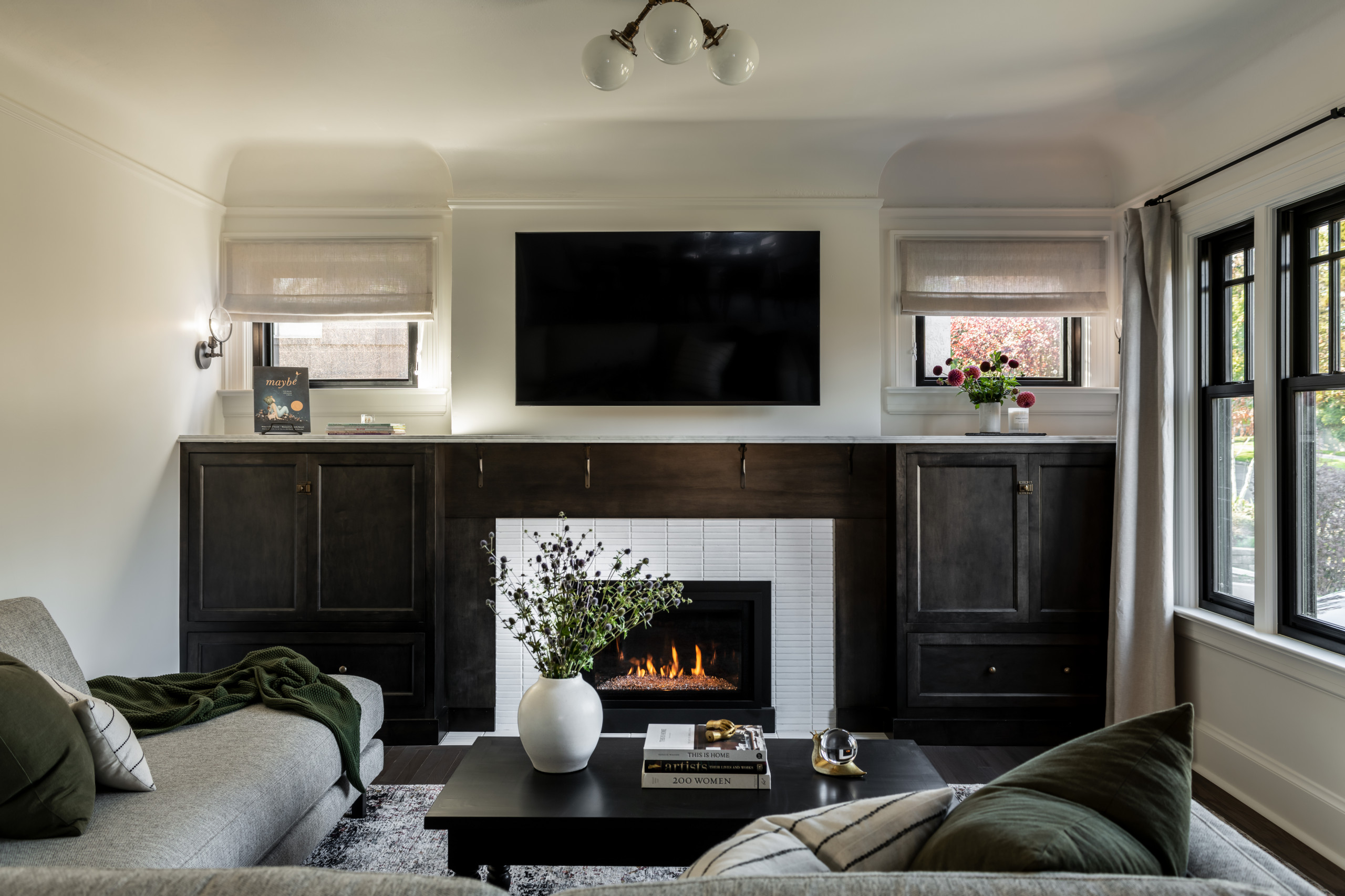 Houzz Tour: Seattle Designer Renovates Her Own Tudor-Style Home