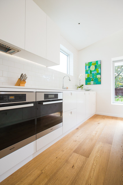 Riverview House contemporaneo-cocina