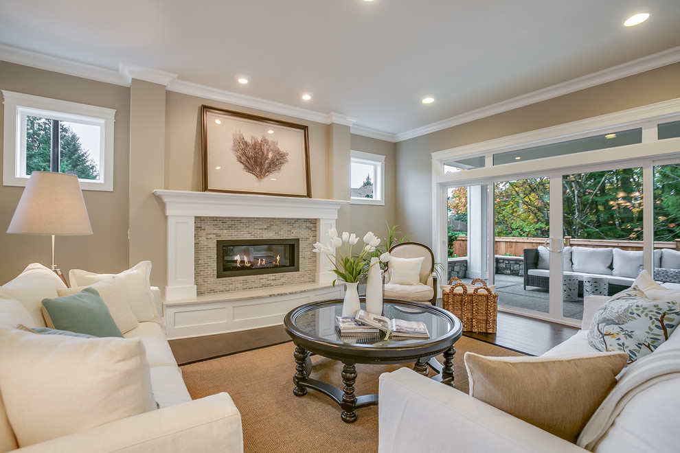 Home design - transitional home design idea in Seattle