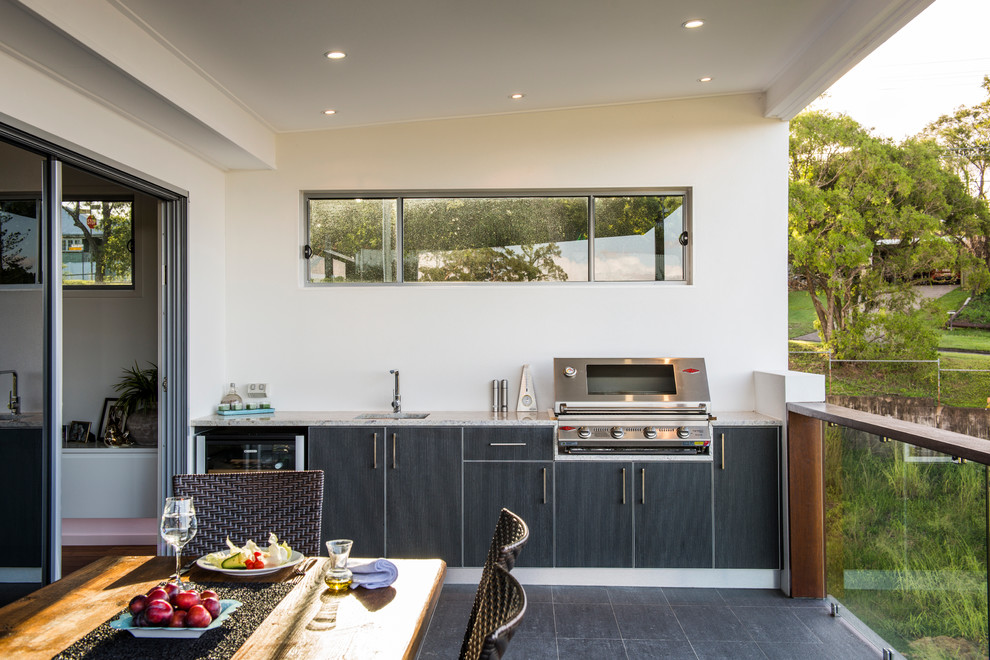 Inspiration for a small contemporary deck in Brisbane.