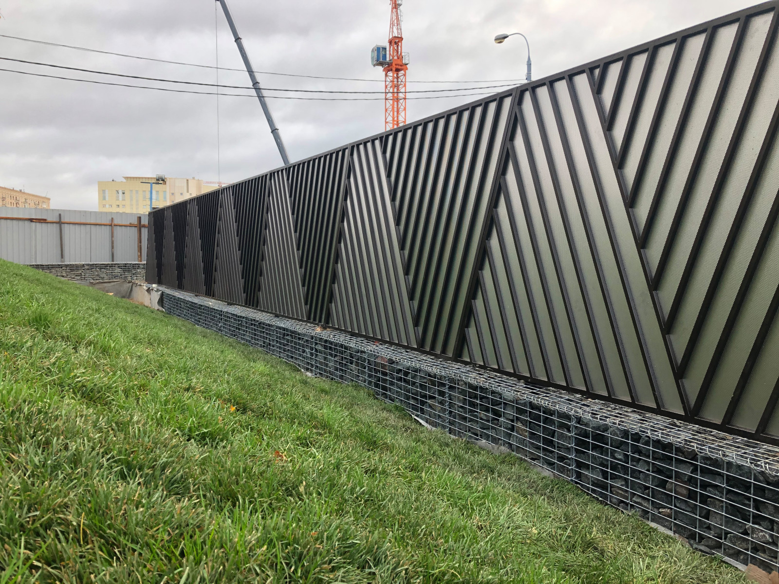 Забор из габионов