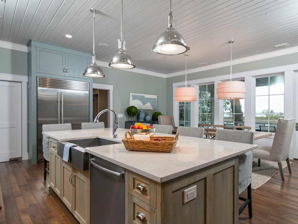 Kitchen - transitional kitchen idea in Jacksonville
