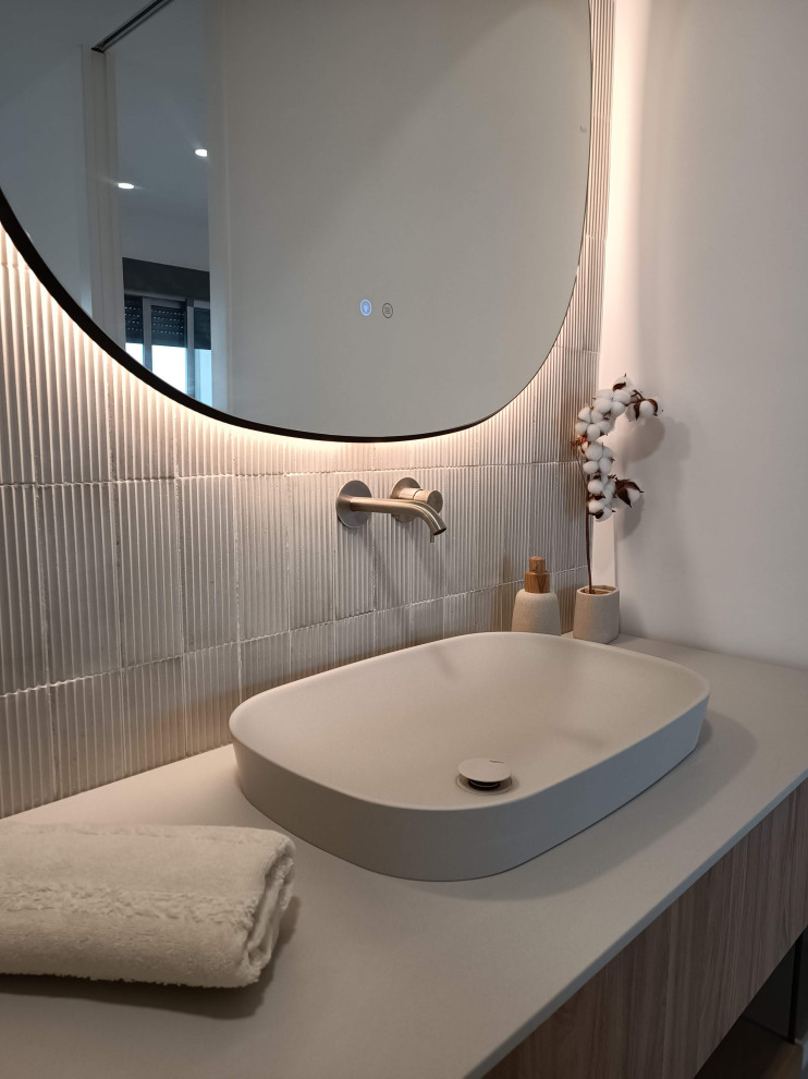 Medium sized scandi cloakroom in Alicante-Costa Blanca with open cabinets, medium wood cabinets, a one-piece toilet, grey tiles, ceramic tiles, ceramic flooring, marble worktops, grey floors, beige worktops and a floating vanity unit.