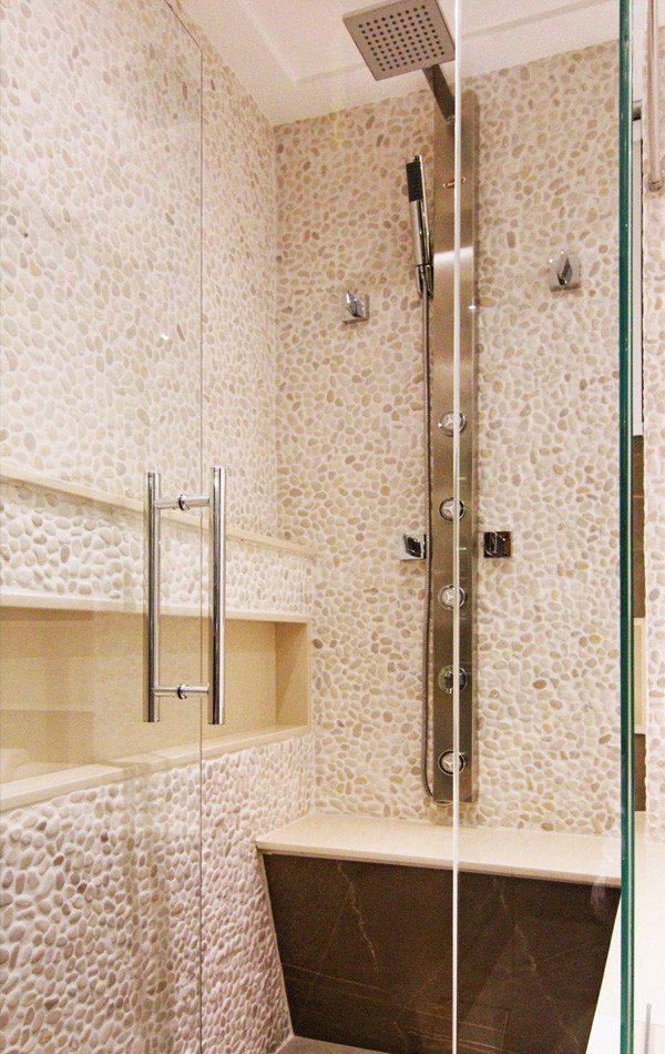 Bathroom - rustic bathroom idea