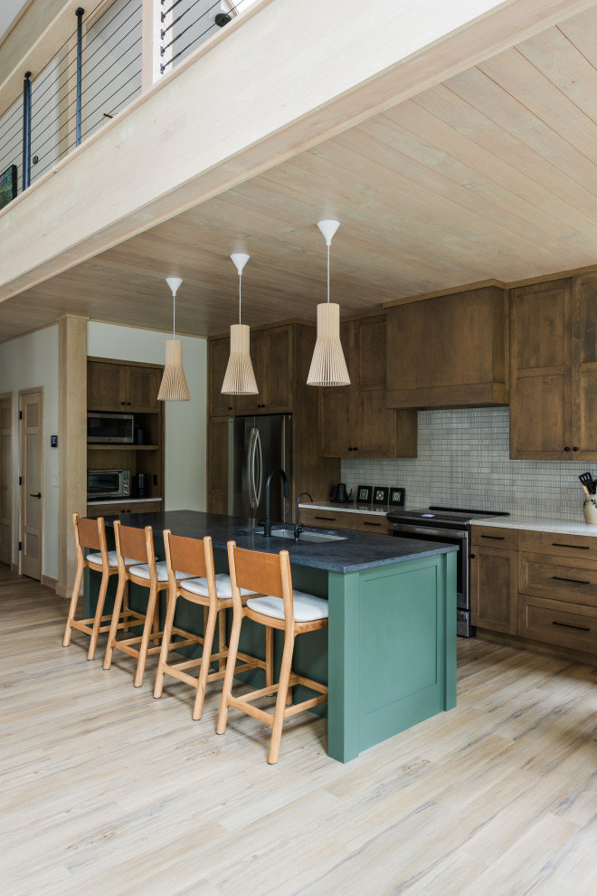 Kitchen - transitional kitchen idea