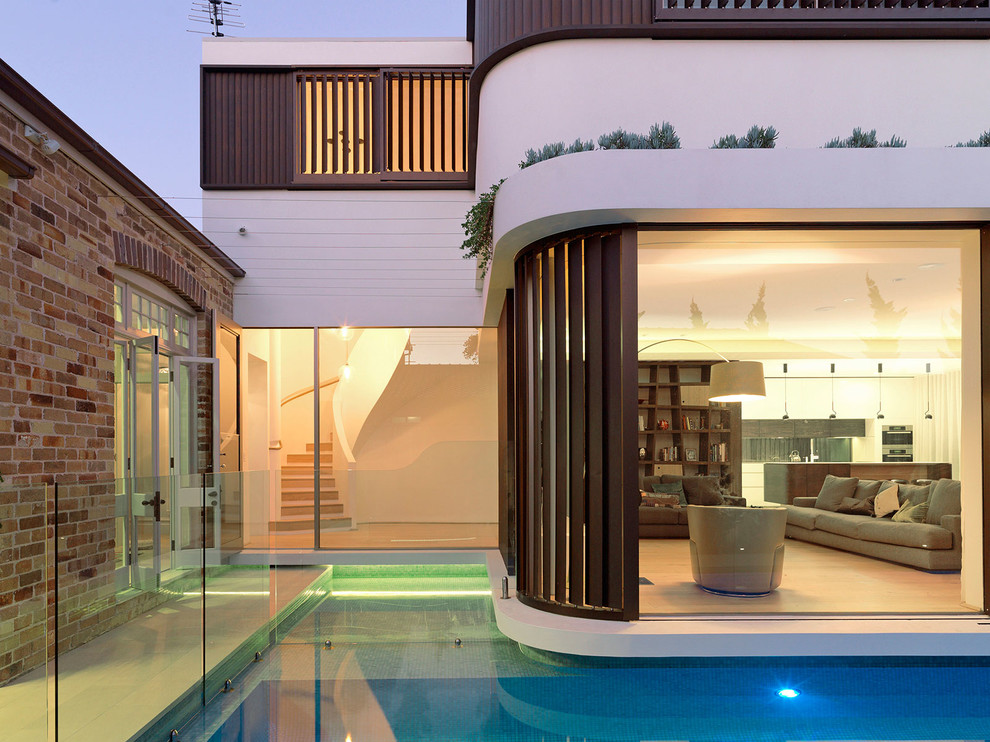Photo of a transitional pool in Sydney.