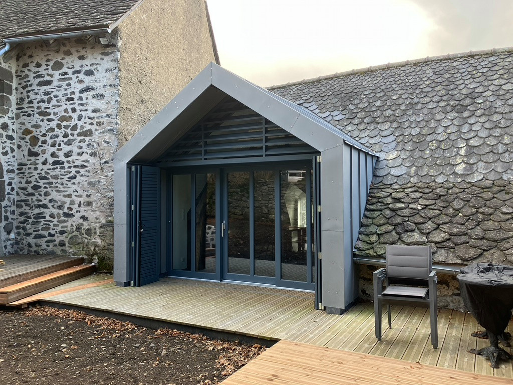 AMENAGEMENT DES COMBLES D'UNE HABITATION à SALERS (Le Bourg)