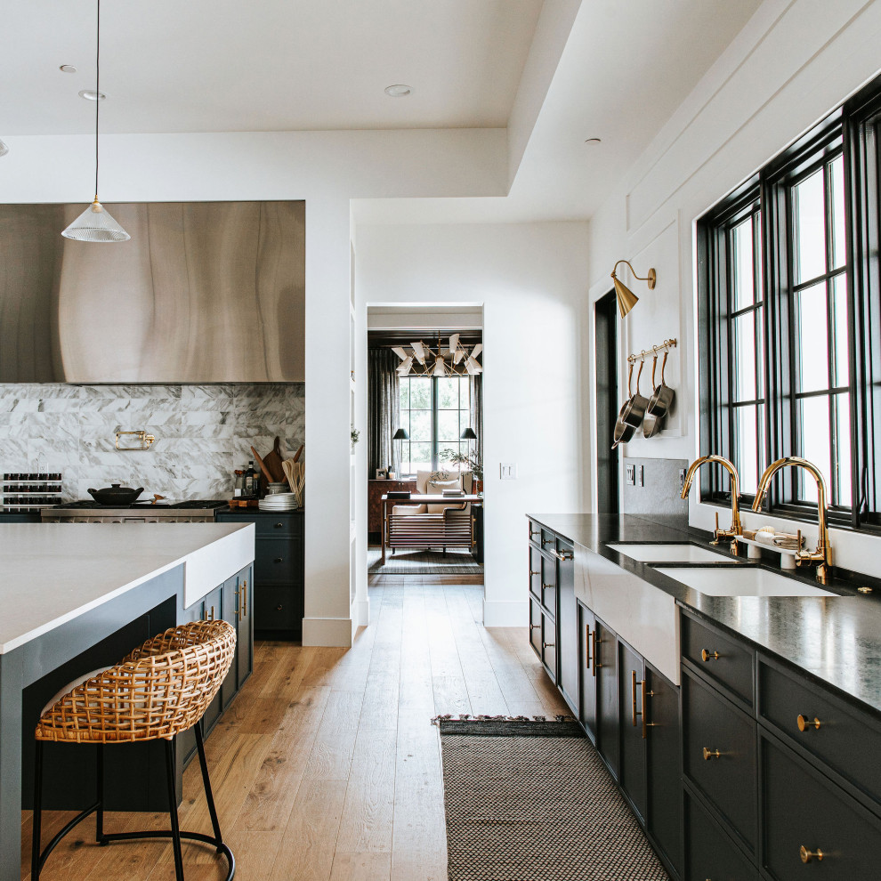 Example of a transitional kitchen design in Phoenix