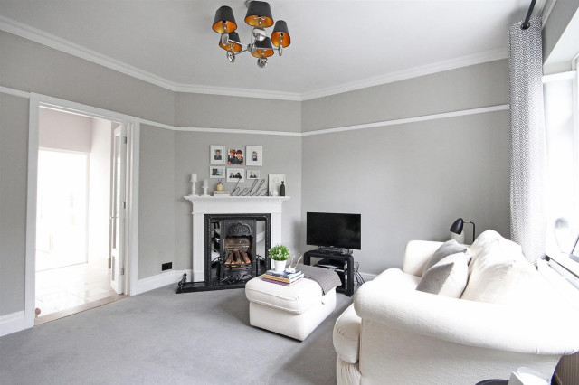 Cottage Makeover and Restyle modern-vardagsrum