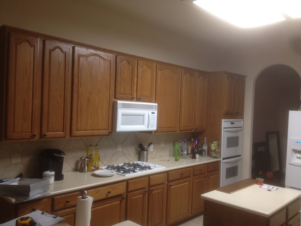 Home design - transitional home design idea in Austin