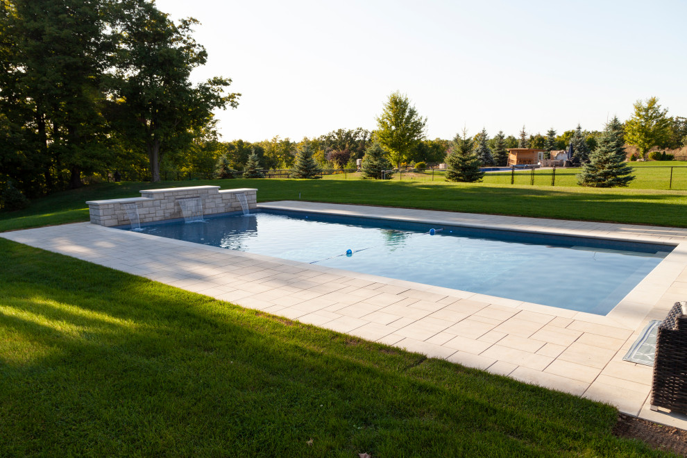 Large pool photo in Toronto