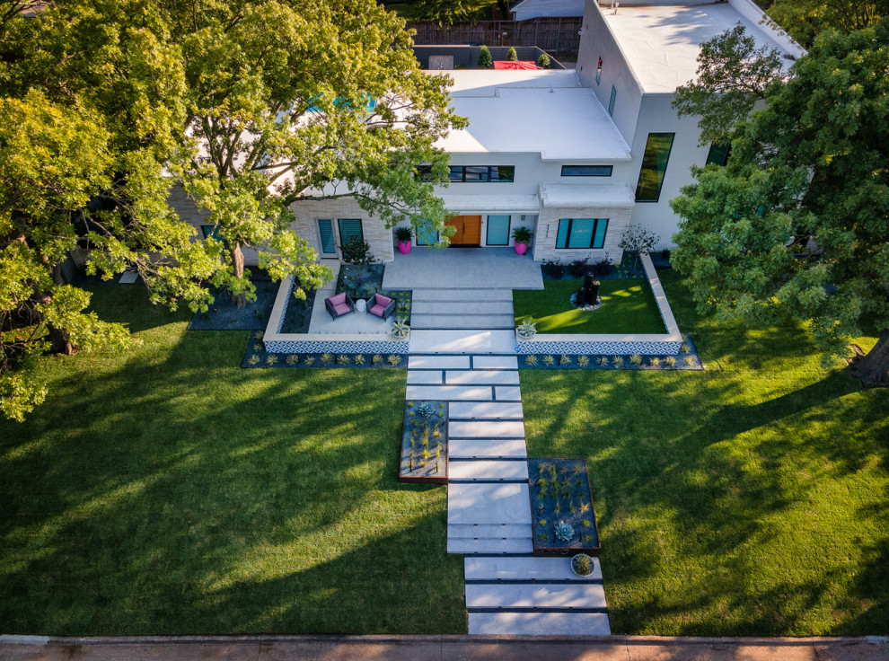 North Dallas Full Property Modern Landscape Design + Pool - Modern ...
