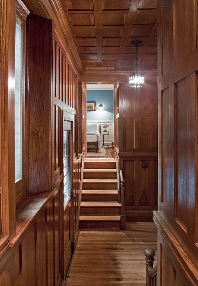 Photo of a country foyer in Boston.