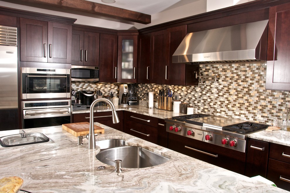 MODERN KITCHEN CHERRY