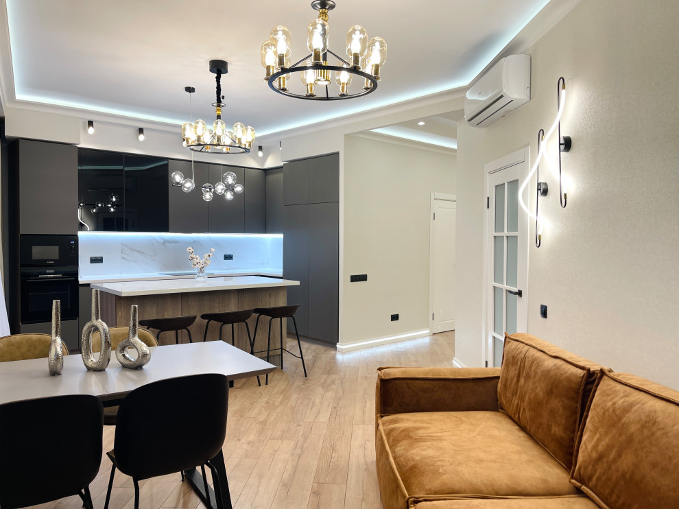 ЖК Триколор