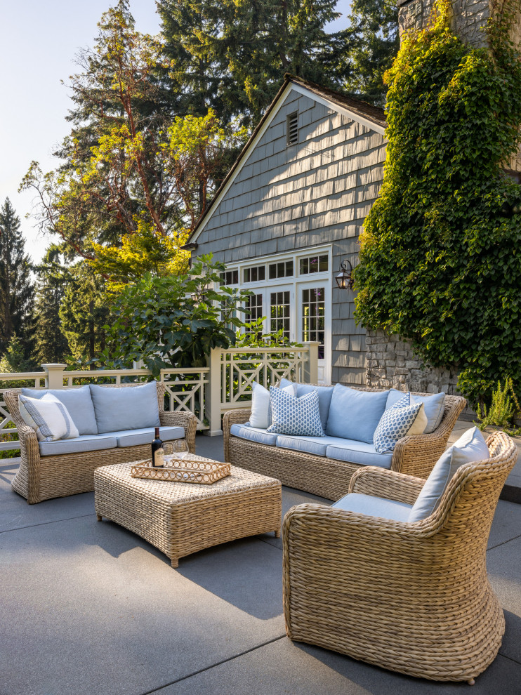 Example of a classic deck design in Seattle